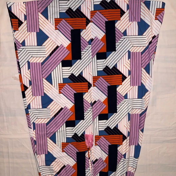 Geometric Patterned Midi Dress - Picture 5 of 6